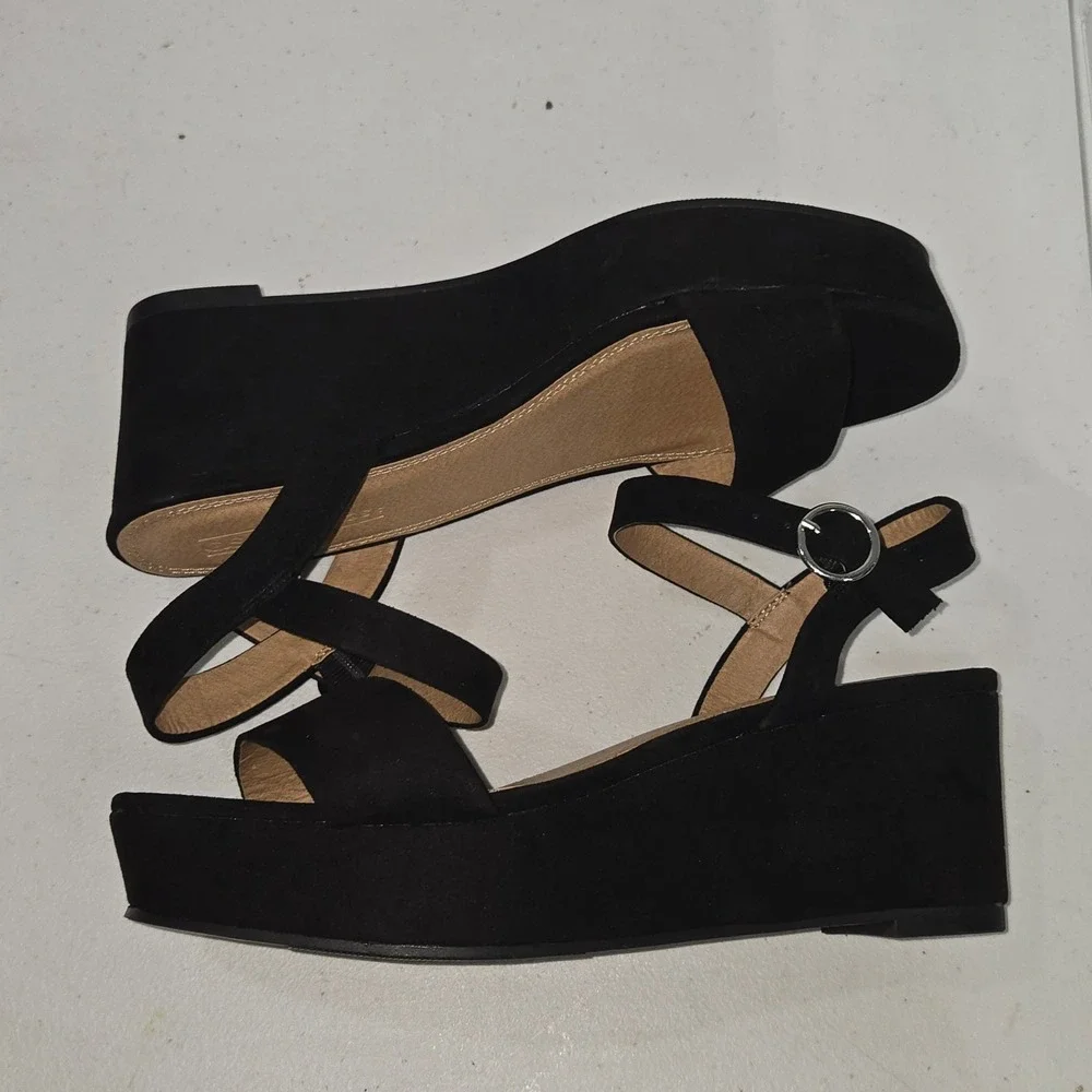 ASOS Shoes Womens 7 Black Faux Suede Platform Wedge Sandals Ankle Strap AC678
